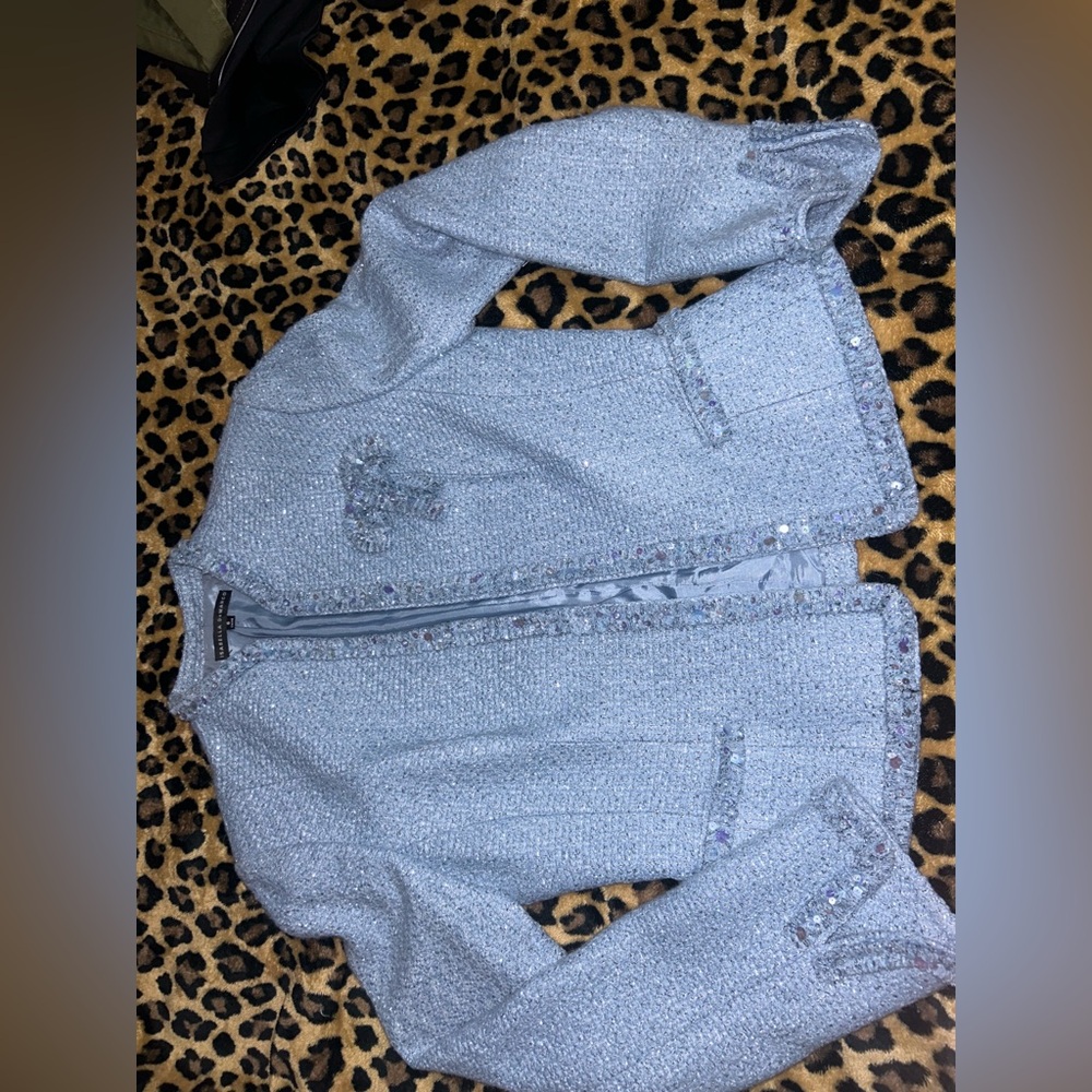Elegant Gray Women's Blazer